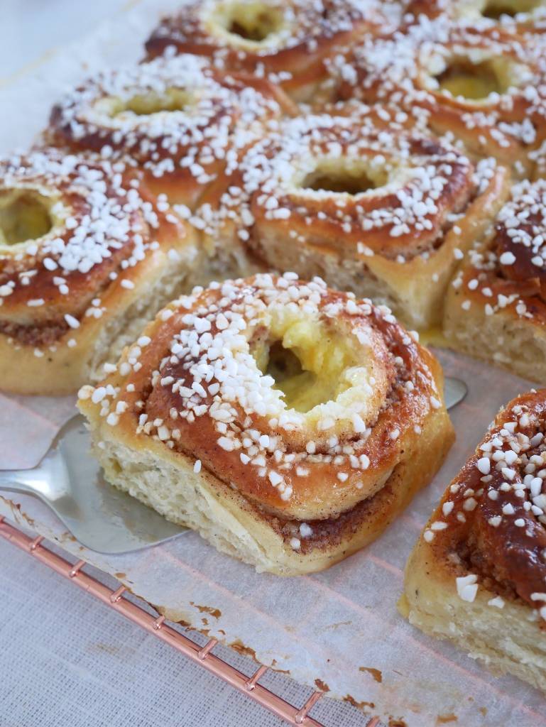 Kanelbullar med vaniljkräm 8 Kanelbullar med vaniljkräm | Receptskatt