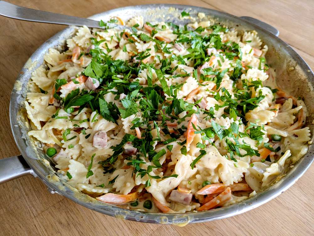 Bratwurstpasta Bratwurstpasta