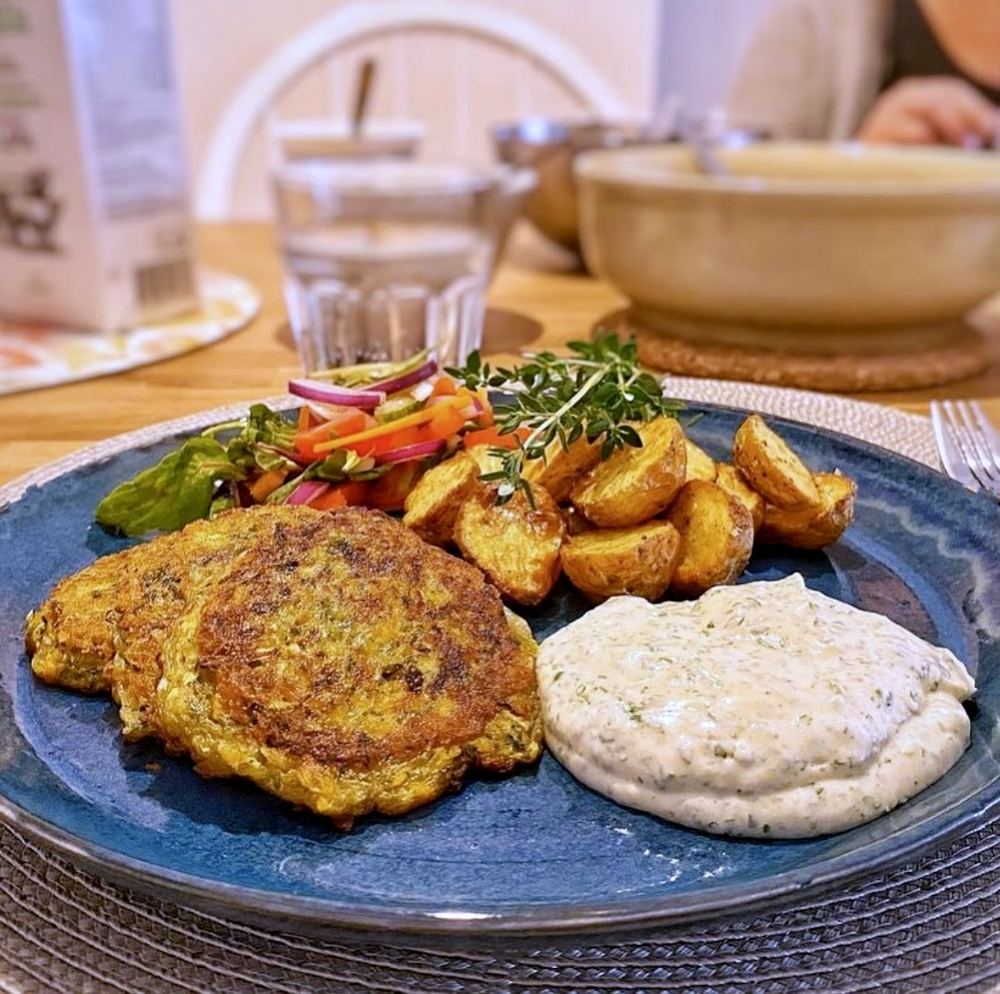 Zucchini- och morotsbiffar med fetaost 9 Zucchini- och morotsbiffar med fetaost | Receptskatt