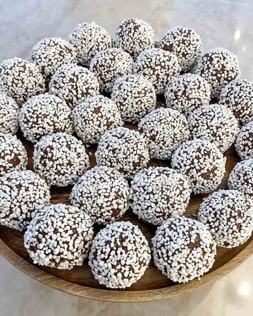 Krämiga chokladbollar 4 Krämiga chokladbollar | Receptskatt