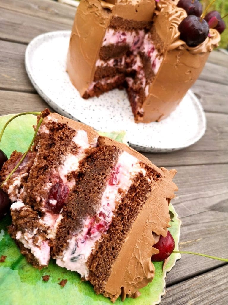 Chokladtårta med körsbär 7 Chokladtårta med körsbär | Receptskatt