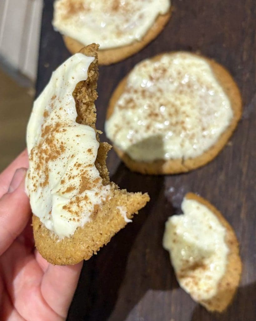Pepparkakscookies med cream cheese frosting 6 Pepparkakscookies med cream cheese frosting | Receptskatt