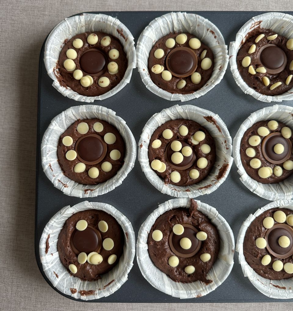 Kladdkakemuffins med toffifee Kladdkakemuffins med toffifee