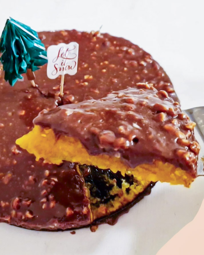 Saffranskladdkaka med schweizernötganache Saffranskladdkaka med schweizernötganache