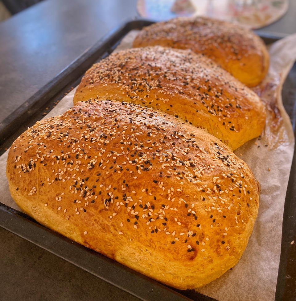Morotsbröd med örter Morotsbröd med örter