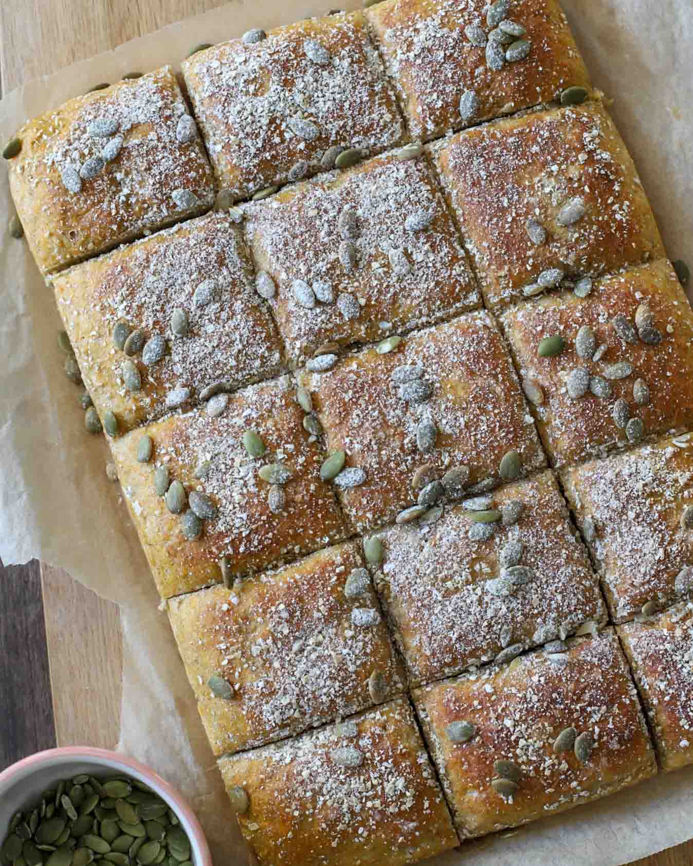 Morotsbröd i långpanna Morotsbröd i långpanna