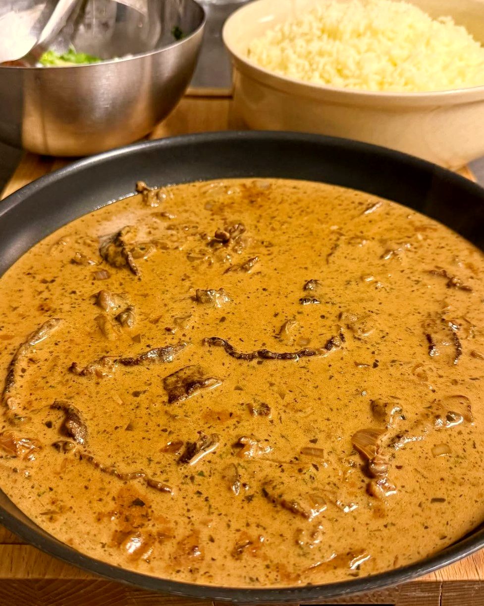 Lövbiffspanna med champinjoner Lövbiffspanna med champinjoner