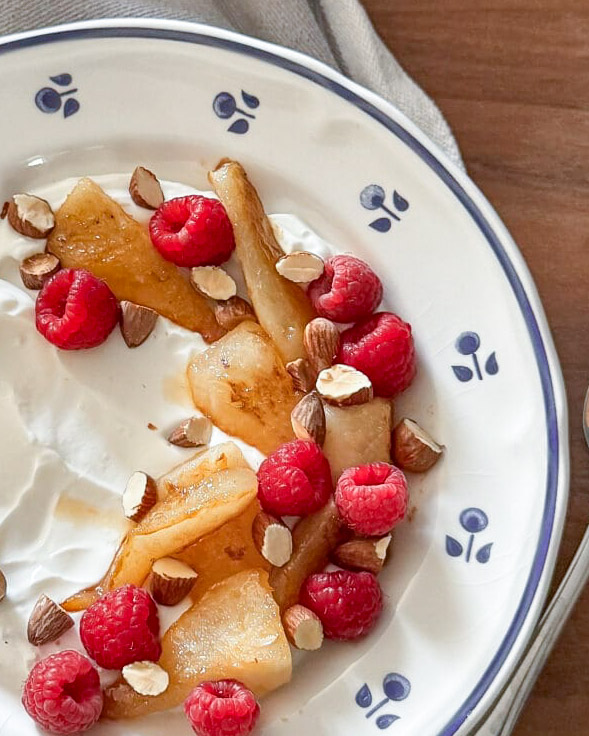 Grekisk yoghurt med smörstekta päron 14 Grekisk yoghurt med smörstekta päron | Receptskatt