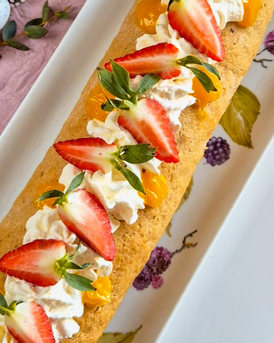 Rulltårta med lemon curd och färska jordgubbar 13 Rulltårta med lemon curd och färska jordgubbar | Receptskatt