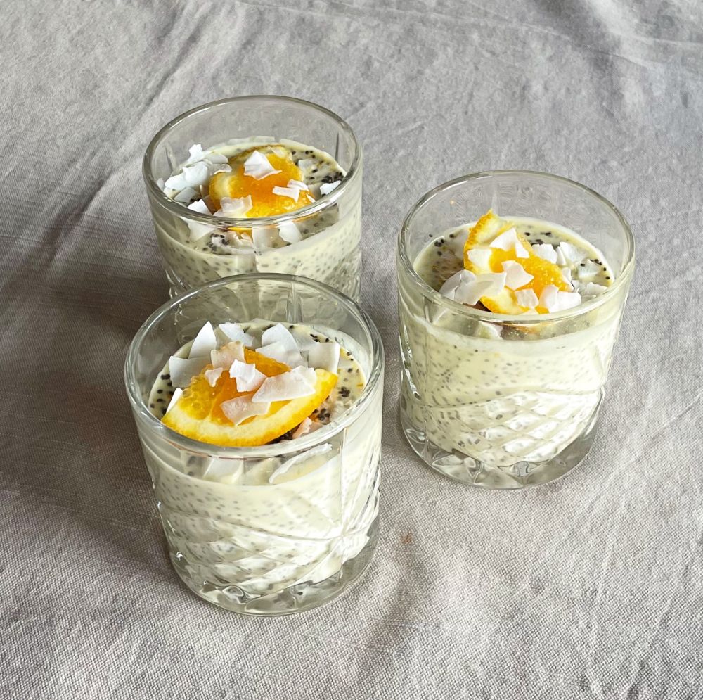 Kokoschiapudding med mango, apelsin och vanilj Kokoschiapudding med mango, apelsin och vanilj