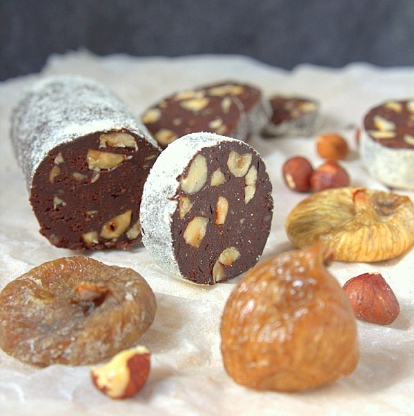 Vegansk chokladlängd med nötter Vegansk chokladlängd med nötter