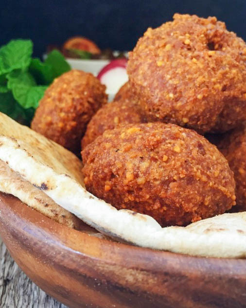 Falafel med tahinisås Falafel med tahinisås