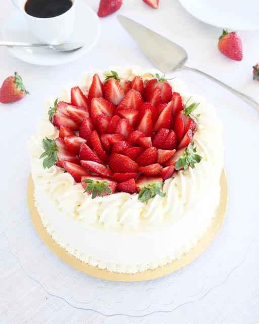 Jordgubbstårta med citronkladdkaka 17 Jordgubbstårta med citronkladdkaka | Receptskatt