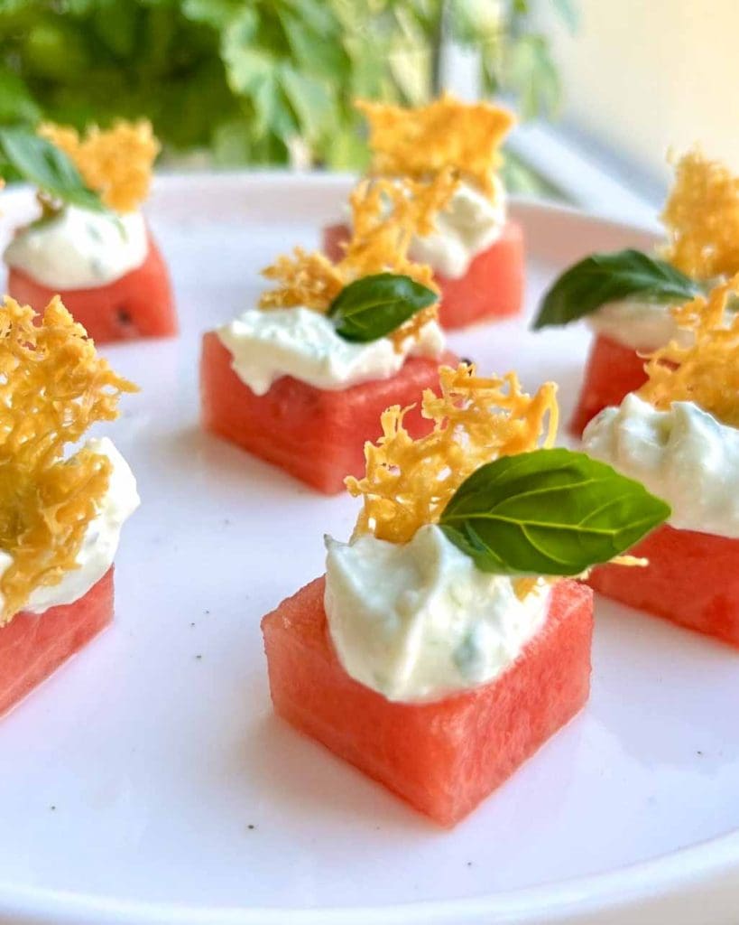 Vattenmelon-bites med örtig fetaostkräm 13 Vattenmelon-bites med örtig fetaostkräm | Receptskatt