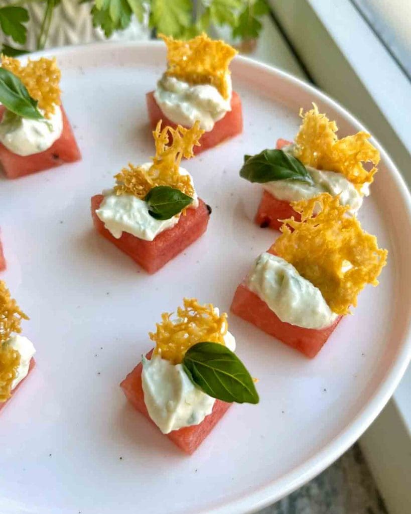 Vattenmelon-bites med örtig fetaostkräm 14 Vattenmelon-bites med örtig fetaostkräm | Receptskatt